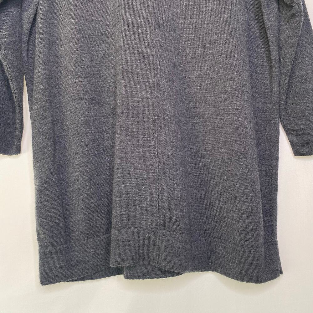 J. Jill Gray Merino Wool Washable Sweater Size Medium Lagenlook Normcore Comfy - Picture 8 of 10